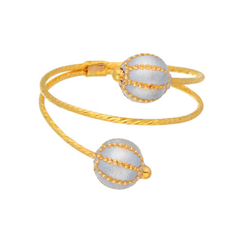 Adira Ring - 18k Yellow Gold, 1.91 Grams Lightweight Design | Exquisite Craftsmanship for Parties, Weddings, and Anniversaries