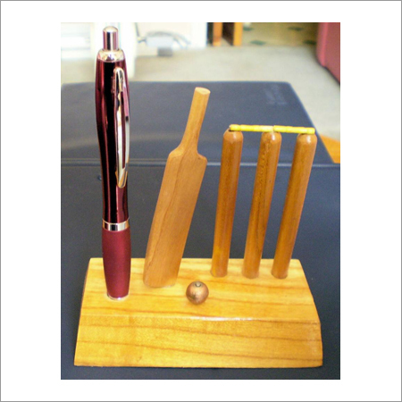 Wooden Pen Stand