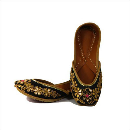Designer Juttis