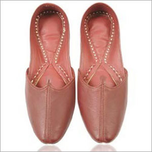 Maroon Color Male Juttis
