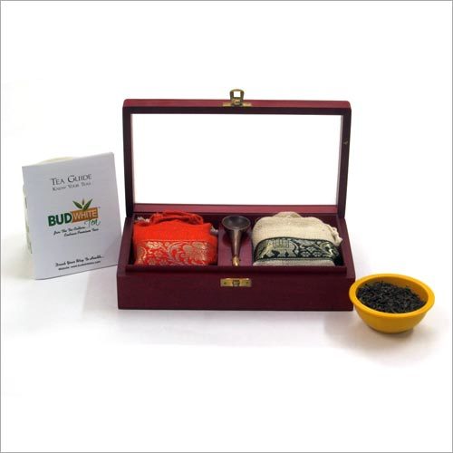Brown Bud White Classic Jute Gift Box