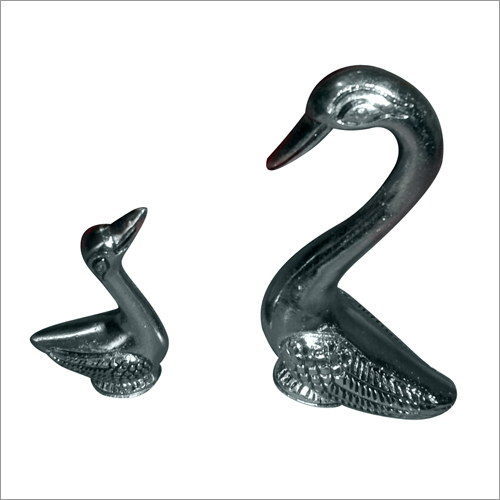 Silver Swan Statue