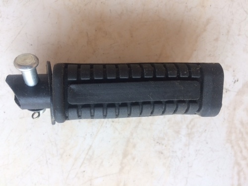 Footrest Assy For Bajaj Discover