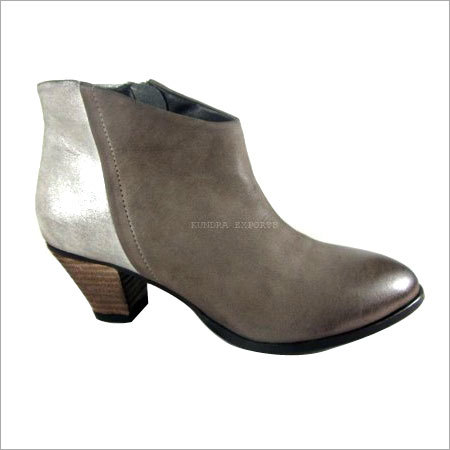 Ladies Ankle Footwear