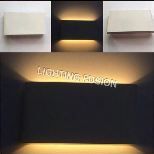 Outdoor Wall Light
