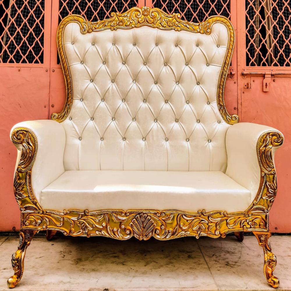 New Leaf Couch Wedding Chair