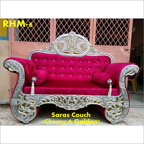 Saras Couch Wedding Chair