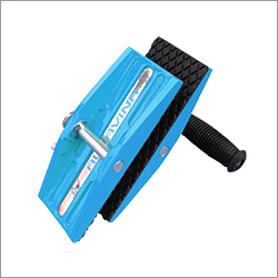 Single Handed Carry Clamps