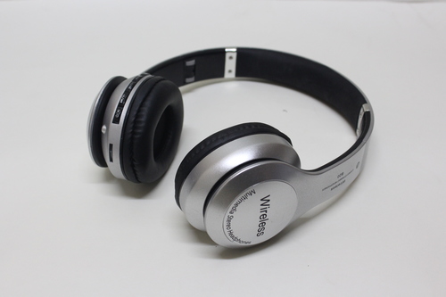 Wireless Music Earphone & Headphone