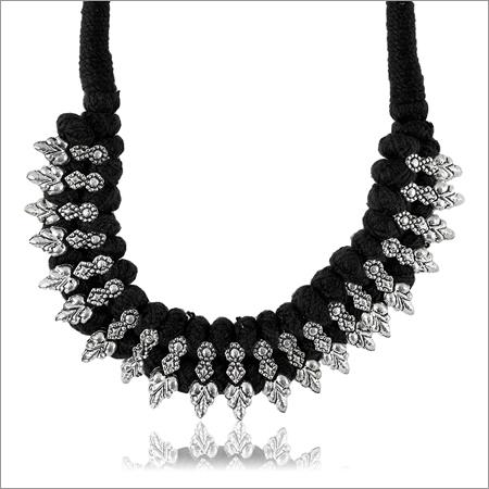Ladies Trendy Black Fabric Strand Necklace