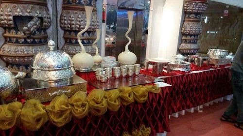 Buffet Crockery