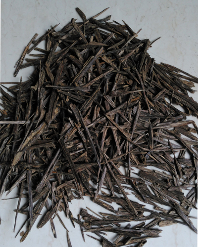 Agarwood Salla - 100% Natural Agarwood Chips | Fragrant Oudy Tone, Purity Guaranteed, Personal Care Usage, 10Kg Volume