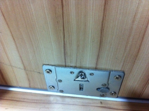 wadrobe sliding roller