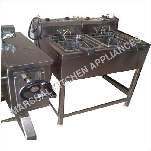 Double Deep Fat Fryers Height: 1-3 Foot (Ft)