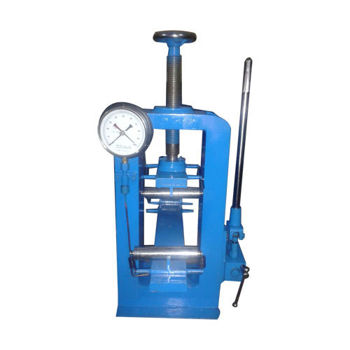 Hand Operated Compression Testing Machine