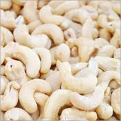 Cashew Kernels - Kidney-Shaped, Off-White | Low Moisture, Nutty Taste, Versatile Ingredient