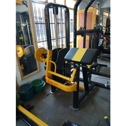 Arm Curl Machine
