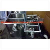 Oil And Grease Trap Application: Hotel Kitchen