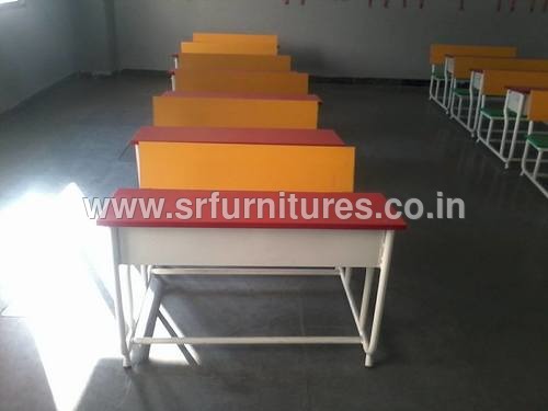 Easy To Clean Student Sitting Desk