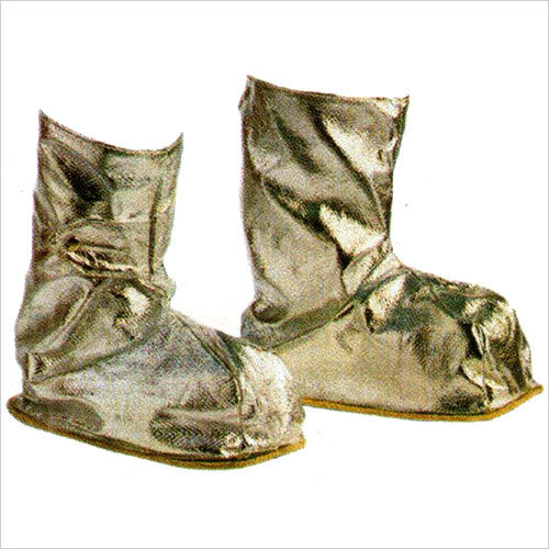 Aluminized Shoe Stitched With Kevlar Thread