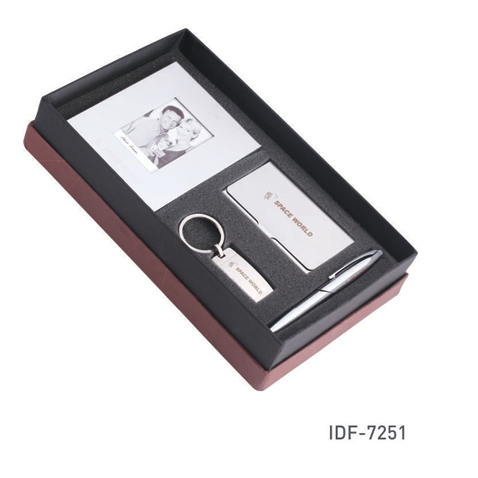 Personal Gift Set - Metal Combo Set, Rectangular Shape, Elegant White Color for Special Occasions and Thoughtful Gifting