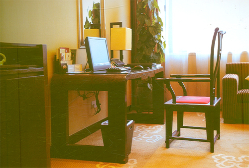 Hotel Study Table