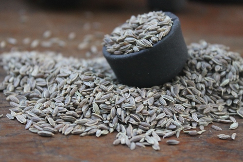 Raw Ajwain - Fresh Herbs Suitable for All Ages | Store in a Dry Place