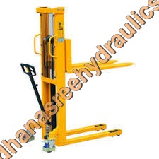 Industrial Hydraulic Stacker