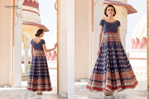 पार्टी वियर डिजिटल प्रिंटेड गाउन