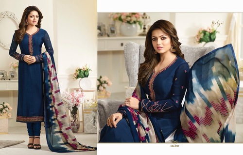 BEAUTIFULL DESIGNER CREAPE FABRIC SALWAR KAMEEZ