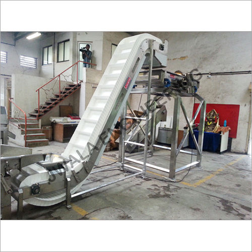 Plastic Modular Belt Conveyor Load Capacity: 1000 - 10000  Kilograms (Kg)