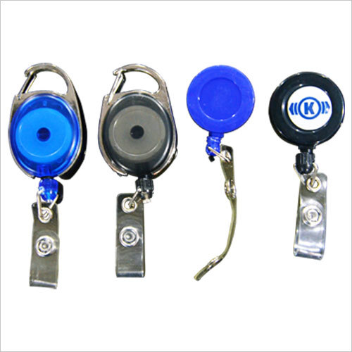 Retractable Reel Card Holder Retractable Reel Card Holder