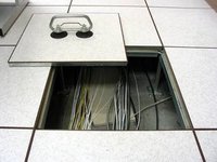 Raised Access Floor - Pvc, 5.5mm Thickness, Square Shape, White Color | Easy To Install, Wear-resistant, Polished Tile Surface