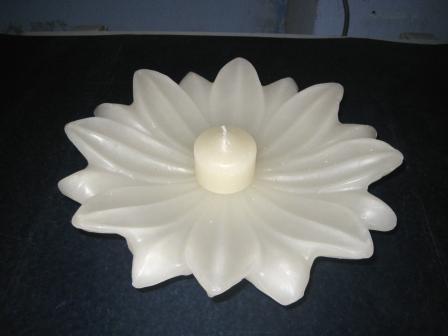 Ivory And White Lotus Floating Candle