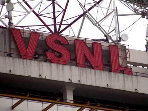 Custom Neon Signage - Acrylic Body, Electric Powered , Red Neon Light For Indoor And Outdoor Advertising