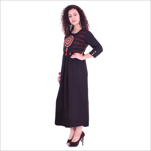 Black Embroidered Cotton Sleeve Kurti Black Embroidered Cotton Sleeve Kurti
