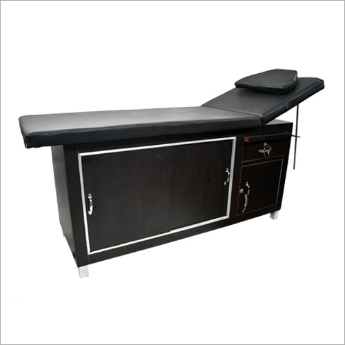 Beauty Parlour Wooden Massage Table