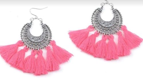 Pink Feather Metal Earrings Gender: Women