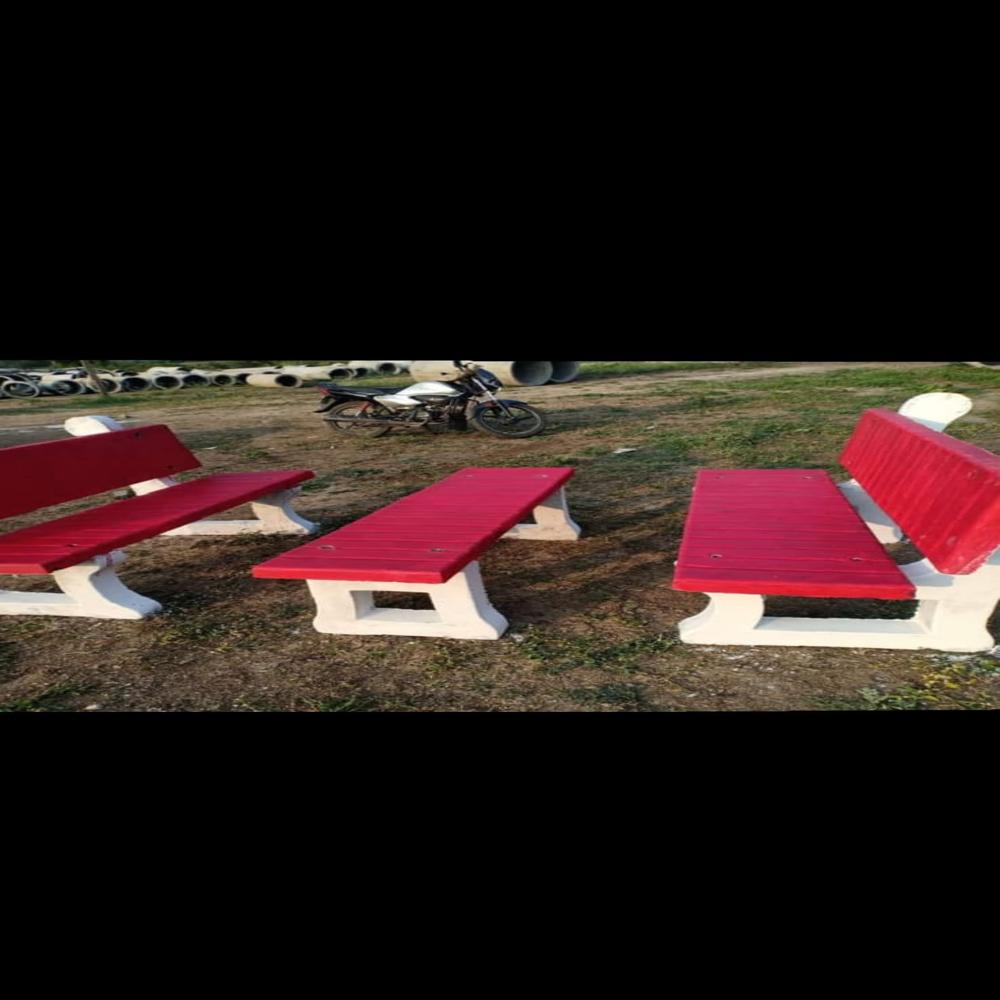 Rcc Garden Chair - Color: Red And Yellow