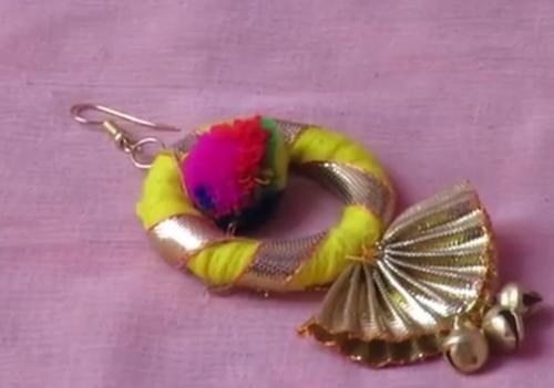 Silk Thread Tassel Earrings Gender: Women