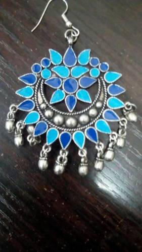 Vintage Metal Earrings Gender: Women