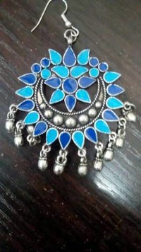 Vintage Metal Earrings Gender: Women