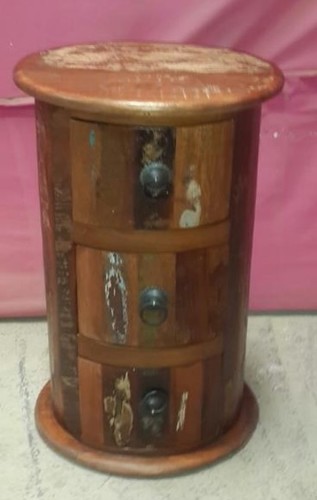 Accent Side Round Table Dimension(L*W*H): 30X30X50 Centimeter (Cm)