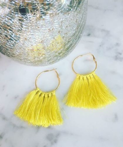 Earrings Made Of Resham Gender: Women