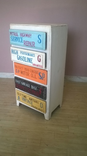 Drawer Chest Dimension(L*W*H): 45X32X90 Centimeter (Cm)