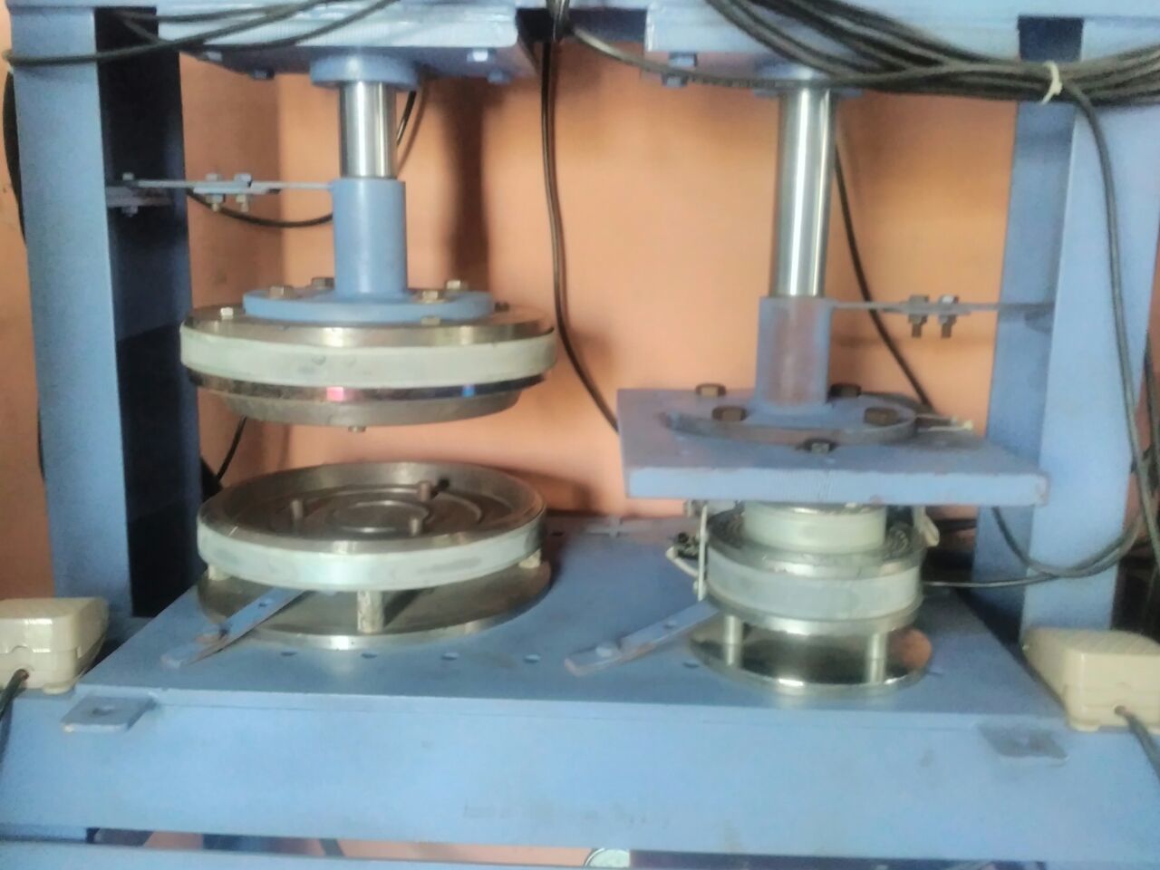 Zig Zag Hydraulic Paper Plate Making Machine