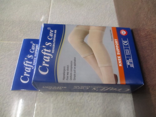 KNEE SUPPORT