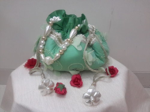 Round Green Feather Potli
