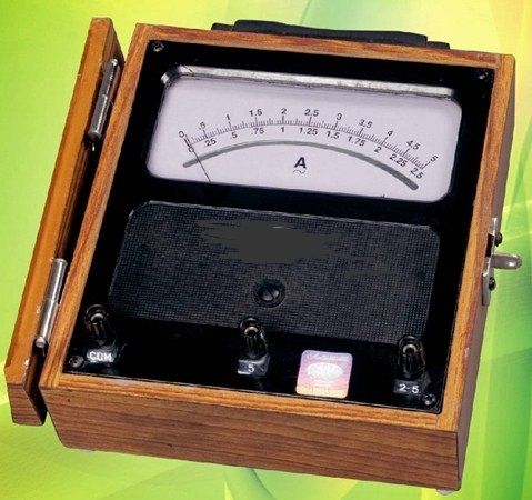 Moving Coil Portable Meter (DC)