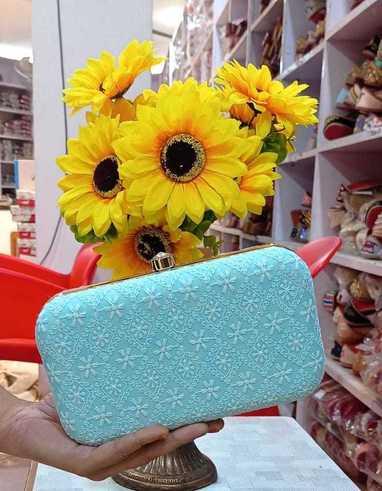 Women'S Sky Blue Pearl Clutch Design: Latest